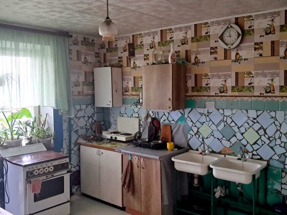 Оренда кімнати 17 м2 на середньому поверсі в гуртожитку  Hollywood СМ Чернігів