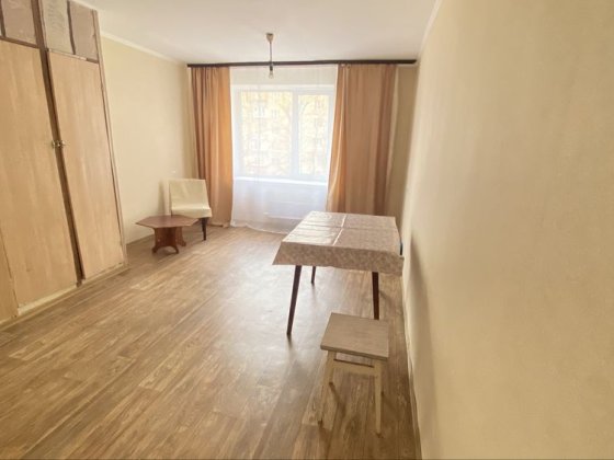 Здам кімнату в гуртожитку. Вул. Сулеймана Стальського Дніпровський р-н Київ