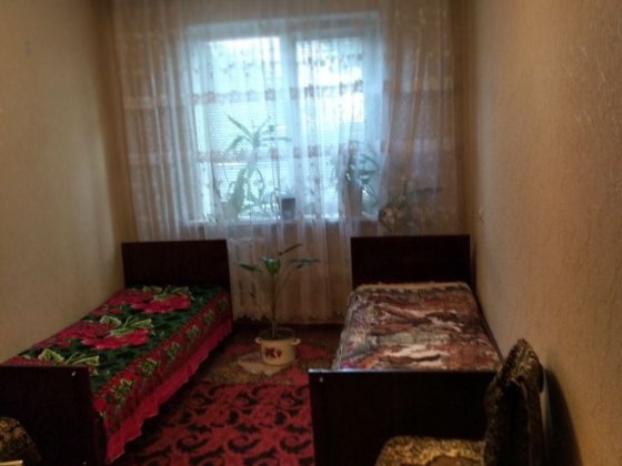 Здається кімната у 2 км кв. на Шкільній. Для хлопця Ціна 4000 грн. Черкаси