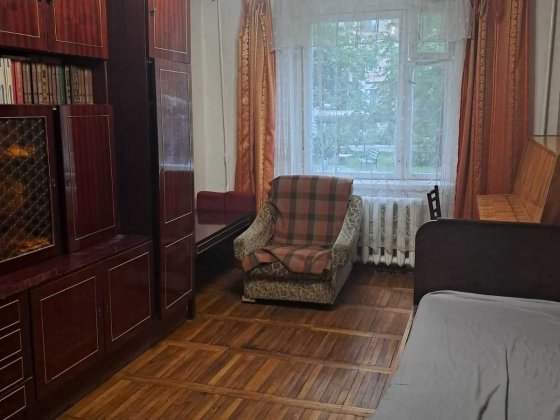 Сдам комнату в квартире. Пр.Поля, ост. Ульянова. Бомбоубежище.