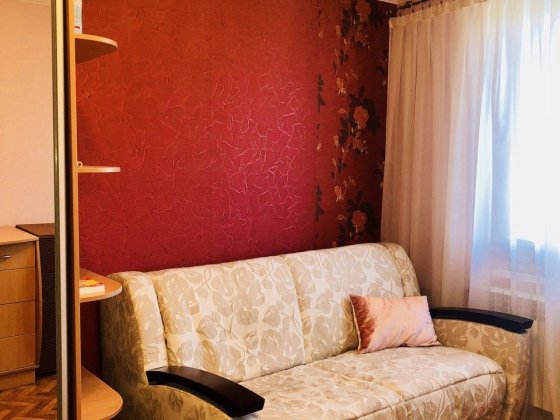 СДАМ! Современнвя евро  Комната ДЕВУШКЕ пр.Слобожанский