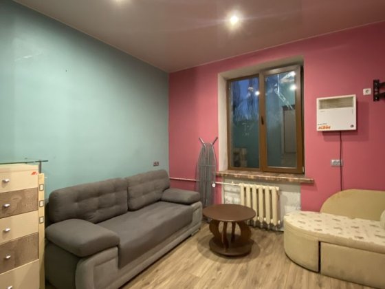 Оренда кімнати 18 м гуртожиток  м Виставковий 10 хв Киев