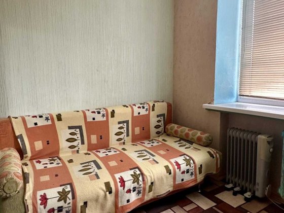 Йорданська 14 а, Кімната в гуртожитку Київ