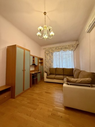 Аренда кімнати в 4-х кім сталінці - фото 1