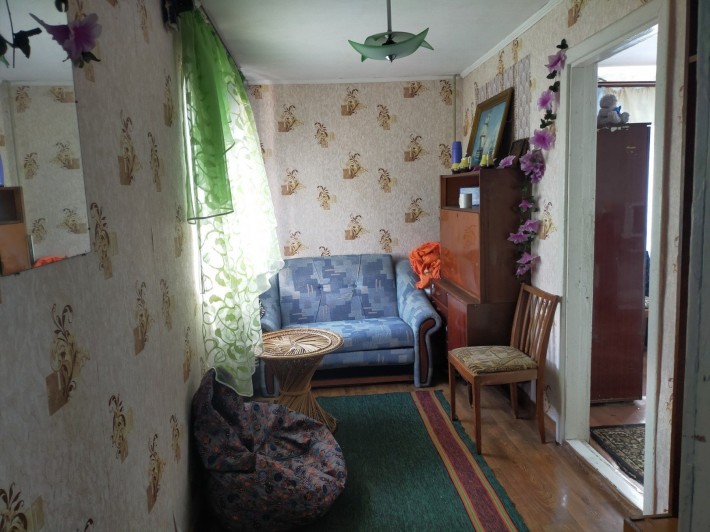 Сдаётся, комната, дом, возле метро. - фото 1