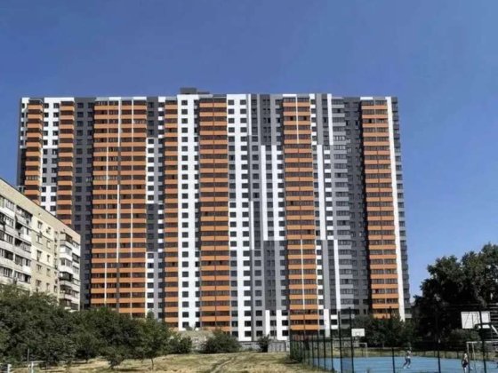 Продаж 1-к квартири вул. Володимира Сосюри 6 Киев