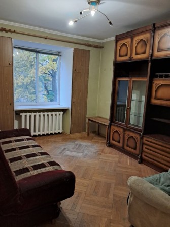 Сдам комнату в 3- х комнатной квартире на Королева - фото 1