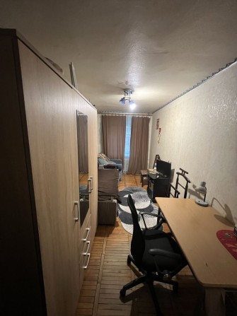 Здам кімнату, в 3-х кімнатній квартирі, біля дарницького ринку та жд - фото 1