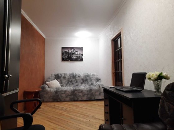 Здається кімната м. Оболонь Київ