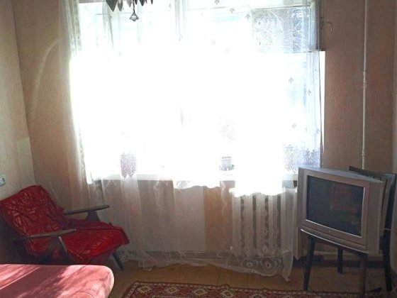 Сдаю гостинку на ХТЗ. Метро - пешком. Харьков