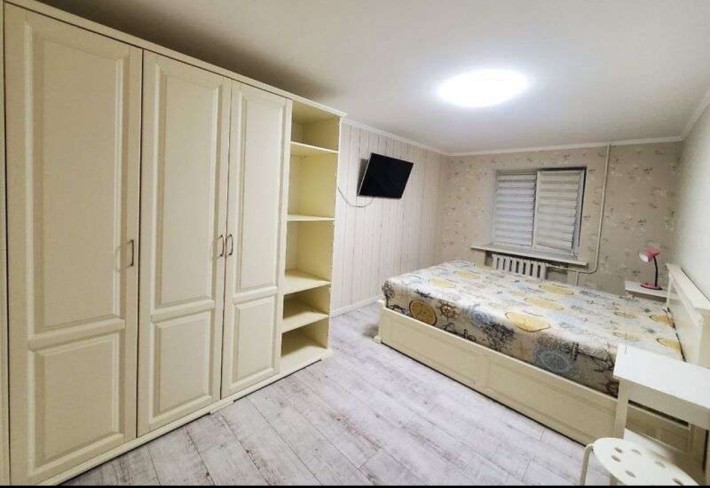 Продаж 3-к квартири вул. Івана Федорова 1 - фото 1