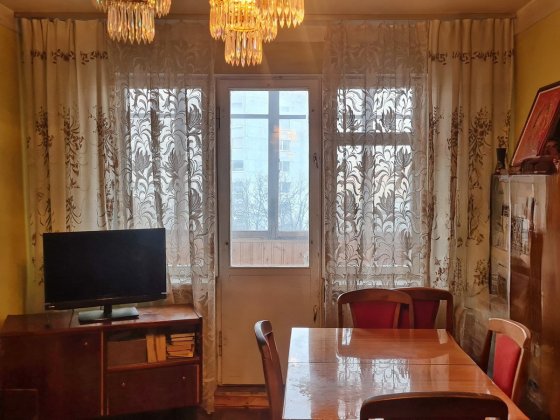 Продаж  2-к квартири, проспект  Соборності  11, Соцмісто, Дарницька площа, Дніпровський район Київ