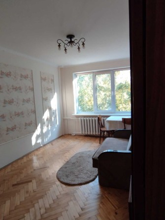 Оренда однокімнатної квартири на вул. Наукова (р-н вул. Тролейбусної) - фото 1