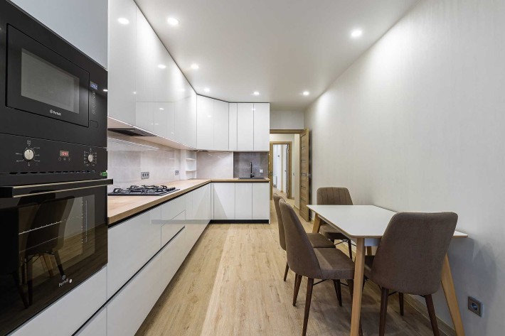 Здається 2 кімнатна квартира по вул. Малоголосківська - фото 1