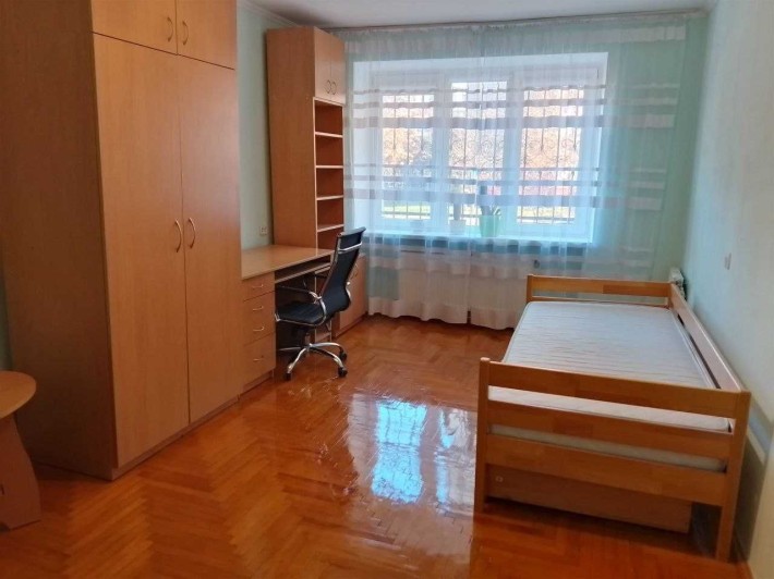 Оренда 3х- кімнатноої квартири по вул. І.Величковського - фото 1