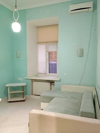 Нежинская: сдам комнату в ухоженной коммунальной квартире в центре! - фото 1