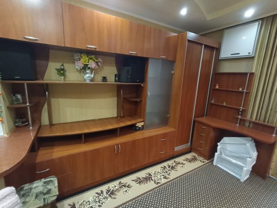 Сдам гостинку 2этаж с балконом, евроремонт, М. Турбоатом , Халтурина Харьков