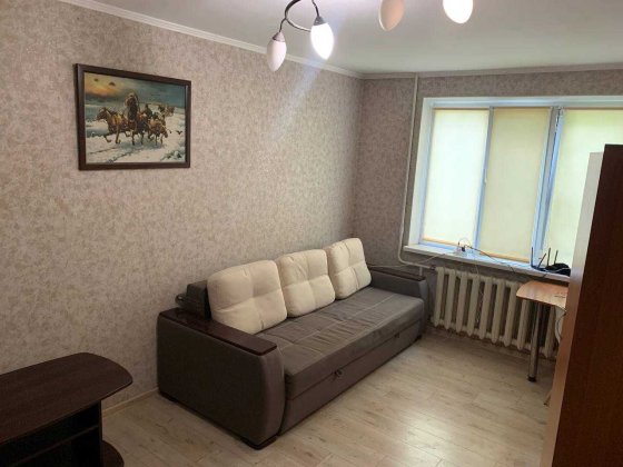 Без господарів.Кімната на Оболоні. Метро Мінська-10хв. Л.Лук'яненка,1б