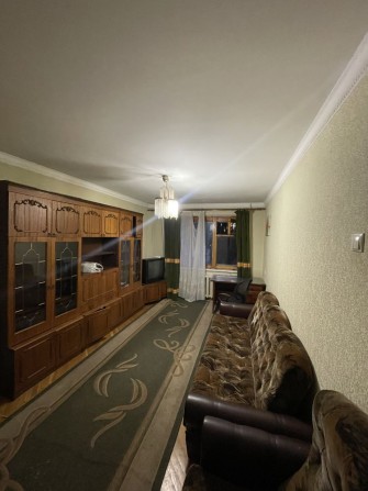 Здам кімнату дівчині / жінці - фото 1