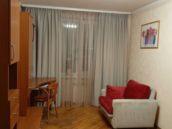 Сдам кімнату на Березняках з гарним ремонтом Киев