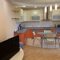 Продаж 2-к квартири вул. Срібнокільська 22 Київ