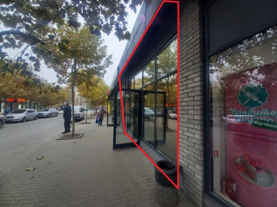 Нове Оренда Приміщення на червоній лінії біля "Варусу", Проспект Миру Днепр