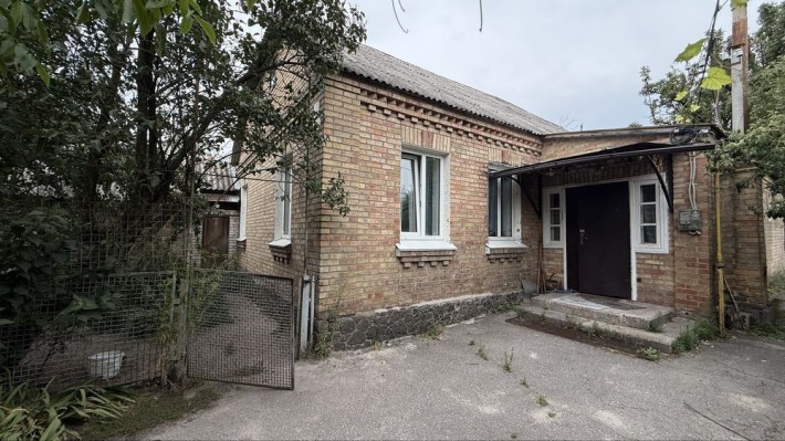 Продаж земельної ділянки з двома житловими будинками у м. Боярка - фото 1