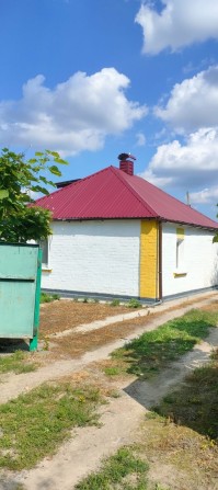 Продам ДОМ.ПРОДАЄТЬСЯ затишний будинок у м Васильків. - фото 1