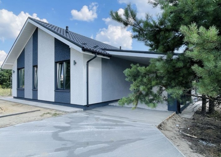 Тут оживають мрії закоханих: будинок біля лісу з романтичною терасою . - фото 1