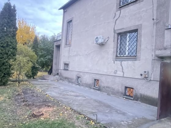 Продам 3 х поверховий будинок Кам'янське