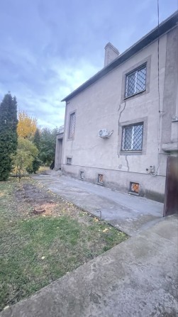 Продам 3 х поверховий будинок - фото 1