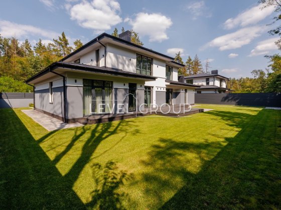 Продаж сучасного будинку у Вишгороді, 290 кв.м, 10 соток, новий ремонт Вишгород