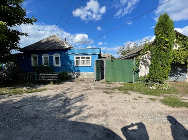 Продається будинок. 2 гаража, баня, город, сарай. вул. Нова 25. - фото 1