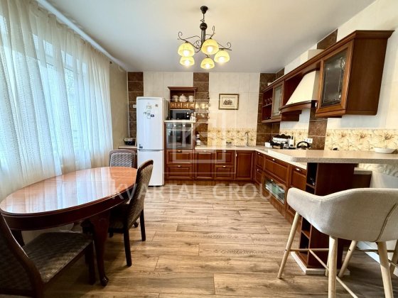 Будинок площею 188,2 м² в центрі Гостомеля Гостомель