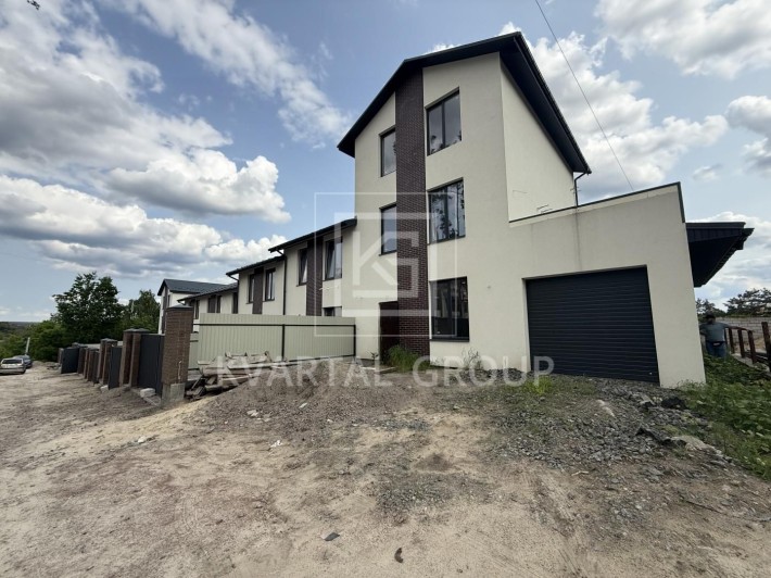 Таунхаус  вул. Вербицького, Гостомель Без комісіїї - фото 1