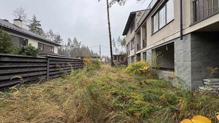 Вигідна пропозиція! 4 таунхауси на 10 сотках біля парку Щасливий - фото 1