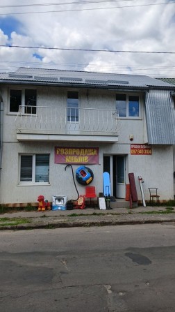 Продаж 2 поверхового будинку з балконами і ділянкою - фото 1