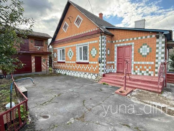 Будинок р-н 5 школи / Дубно Дубно