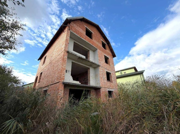 Продаж добротного будинку у м.Дрогобич - фото 1