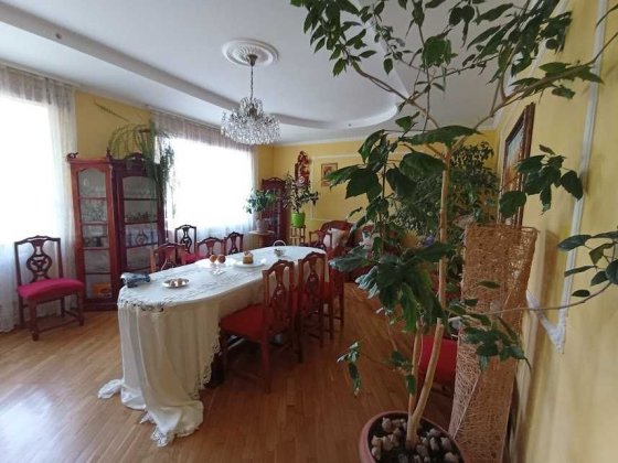 Просторий будинок в районі Львівського повороту Дубно