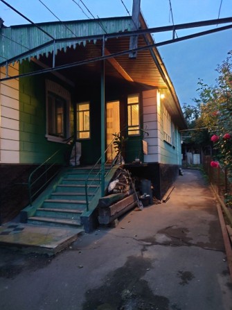 Продам власний будинок у місті Жмеринка! - фото 1