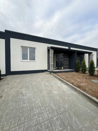 Продам Таунхаус поруч з Озером. Частково зроблений Ремонт. - фото 1