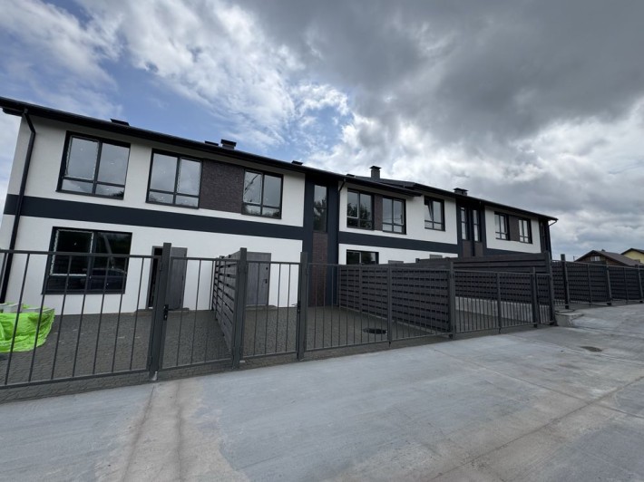 Єоселя!Єрозтермінування!Будинок-таунхаус біля Києва -в м.Гостомель - фото 1