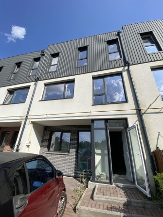 Таунхаус Гостомель 116 м.кв., парк, початковий ремонт, газове опалення - фото 1