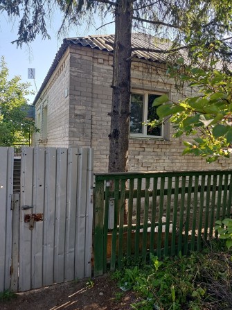 Продам дом в Изюме. - фото 1