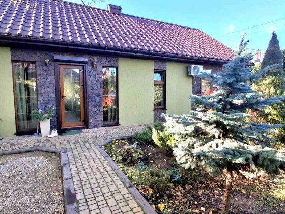 Продам дом с ремонтом и мебелью район Черноморска Черноморск