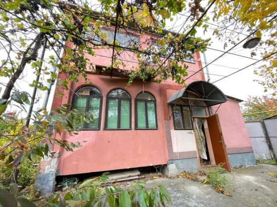 Продаж будинку у передмісті Чорноморська ! Черноморск