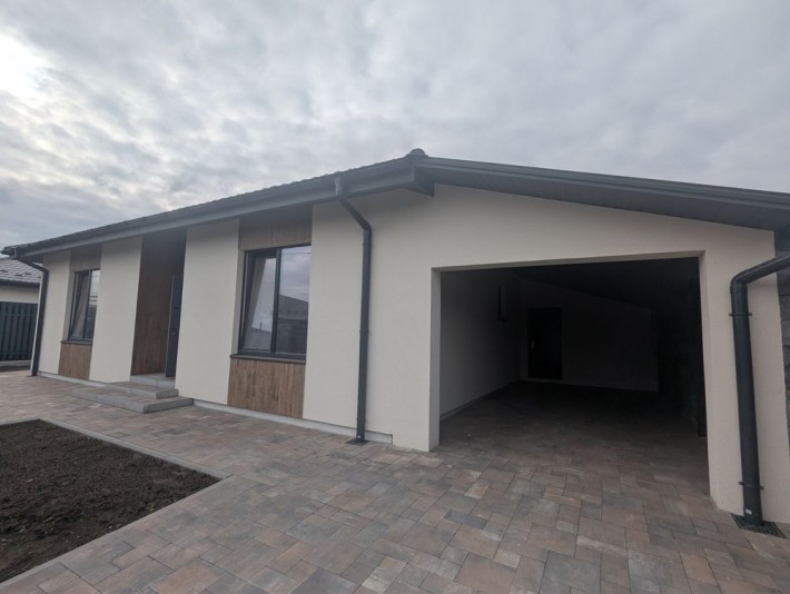 ПРОДАЖ-будинок ГАЗИФІКОВАНИЙ з гаражем Гостмель - фото 1