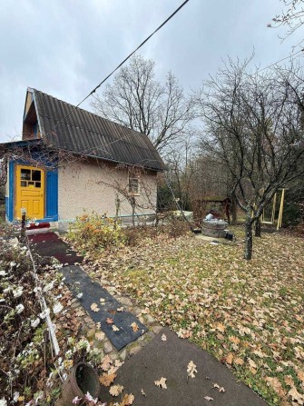 Продаж дачного будинку в лісі - фото 1