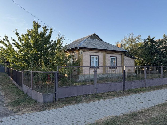 Продам будинок з гаражем - фото 1